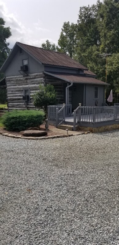 904 Olin Rd in Cedar Grove, NC - Building Photo - Building Photo