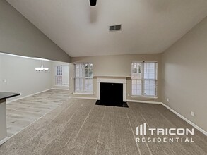94 Oakview Dr in Dallas, GA - Building Photo - Building Photo