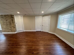 2500 N Bartlett Ave, Unit 2500 in Milwaukee, WI - Building Photo - Building Photo