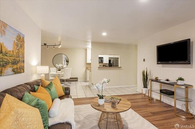 1 East Broadway in New York, NY - Building Photo - Building Photo