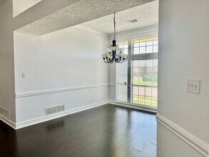 1301 Royal Palm Ln in Carrollton, TX - Building Photo - Building Photo