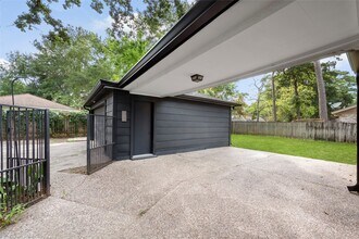 16911 Summit Oaks Ln in Spring, TX - Building Photo - Building Photo