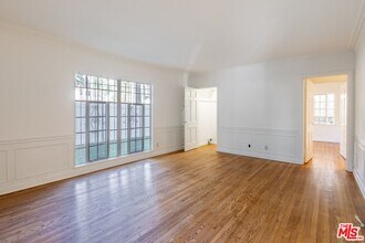 1658 N Sierra Bonita Ave in Los Angeles, CA - Building Photo - Building Photo
