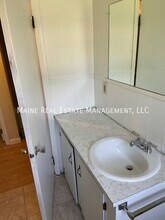 238 Mt Hope Ave in Bangor, ME - Building Photo - Building Photo