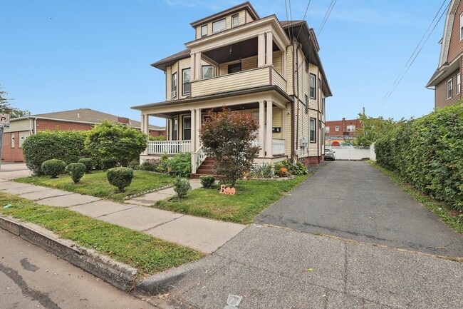15 Mountford St in Hartford, CT - Building Photo - Building Photo