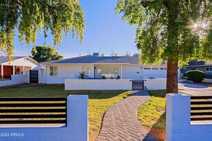 4645 E Windsor Ave in Phoenix, AZ - Building Photo