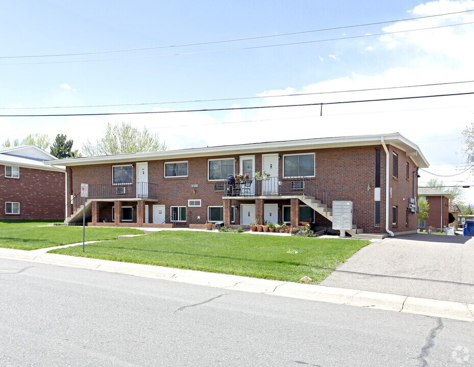5331 S Delaware St in Littleton, CO - Building Photo