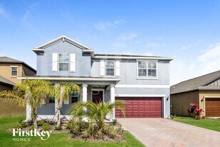 10018 Sage Creek Dr in Ruskin, FL - Building Photo