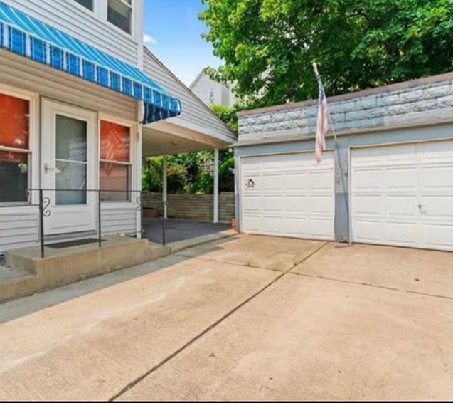 property at 729 Loretta St