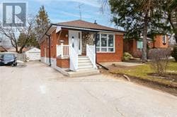 6 Larkhall Ave in Toronto, ON - Building Photo - Building Photo