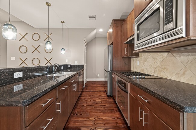 property at 1510 Crockett St