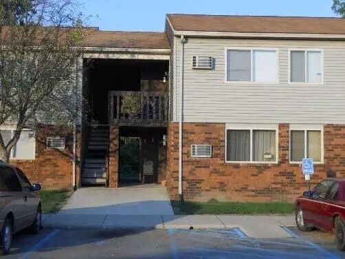 1037 S Main St in Kenton, OH - Building Photo - Building Photo