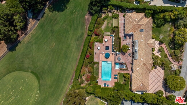 10820 Ambazac Way in Los Angeles, CA - Building Photo - Building Photo