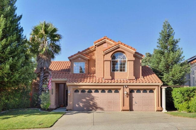 property at 5407 Casa Grande Ave