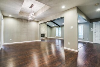 7411 Authon Dr in Dallas, TX - Building Photo - Building Photo