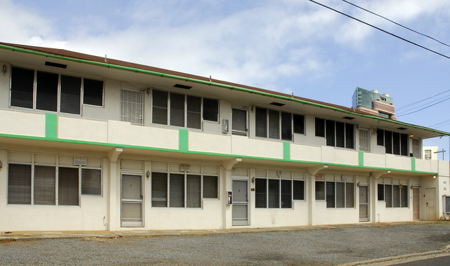 Rainbow Court Apartments in Honolulu, HI - Building Photo - Building Photo