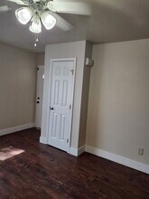 1965 Debonaire Dr in Modesto, CA - Building Photo - Building Photo