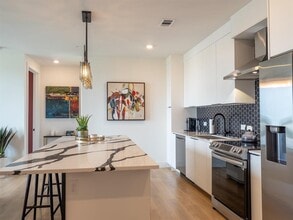 1701 Simond Ave in Austin, TX - Building Photo - Building Photo