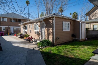 3881 5th St in Riverside, CA - Building Photo - Building Photo