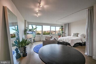 1330 New Hampshire Ave NW in Washington, DC - Building Photo - Building Photo