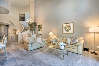 15240 N Clubgate Dr, Unit ID1386190P in Scottsdale, AZ - Foto de edificio - Building Photo