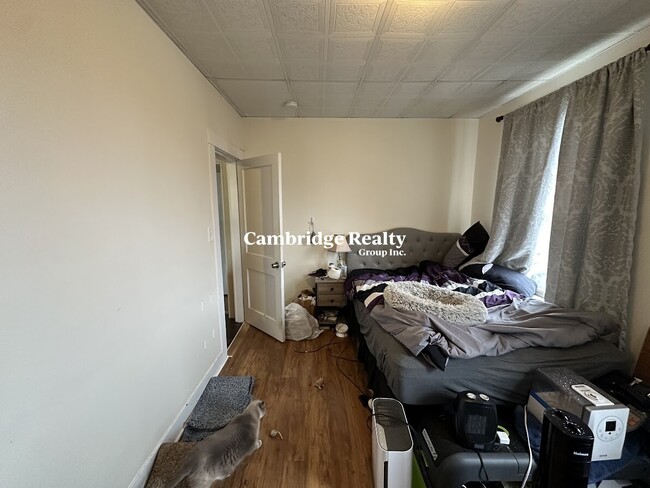58 Medford St, Unit 3 in Somerville, MA - Building Photo - Building Photo