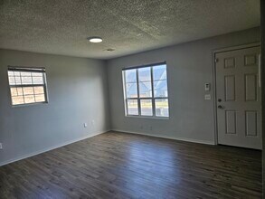 1830 N Troost Ave in Tulsa, OK - Foto de edificio - Building Photo