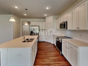 1361 Pk Pl S in Reynoldsburg, OH - Building Photo - Building Photo