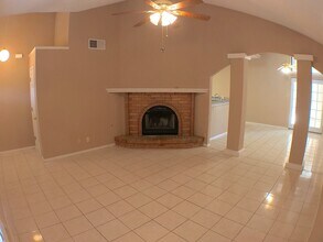 4749 Loma De Plata Dr in El Paso, TX - Building Photo - Building Photo