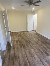 1412 W Florence Ave in Los Angeles, CA - Building Photo - Building Photo