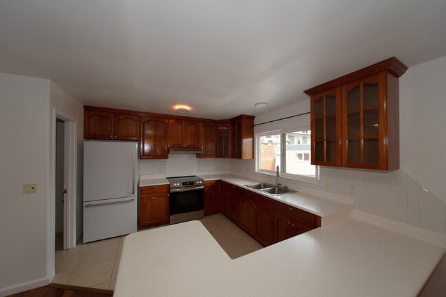 99-060 Nalopaka Pl in Aiea, HI - Building Photo - Building Photo