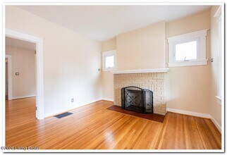 2211 Weber Ave in Louisville, KY - Building Photo - Building Photo