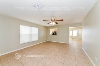 10710 Lakeside Vista Dr in Riverview, FL - Foto de edificio - Building Photo