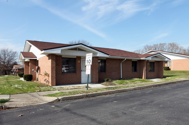 Ira B Lavigne Manor in Farrell, PA - Building Photo - Building Photo