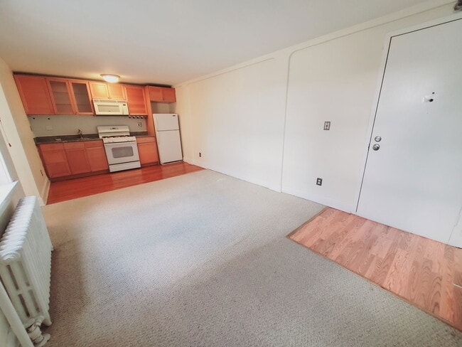 22 Glenbrook Rd in Stamford, CT - Building Photo - Building Photo