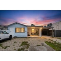 3925 SW 88th Pl in Miami, FL - Building Photo