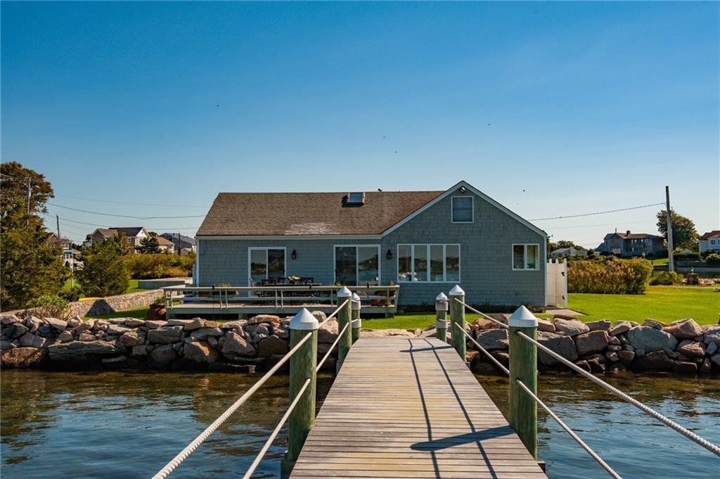 5 Sand Piper Rd in Narragansett, RI - Foto de edificio