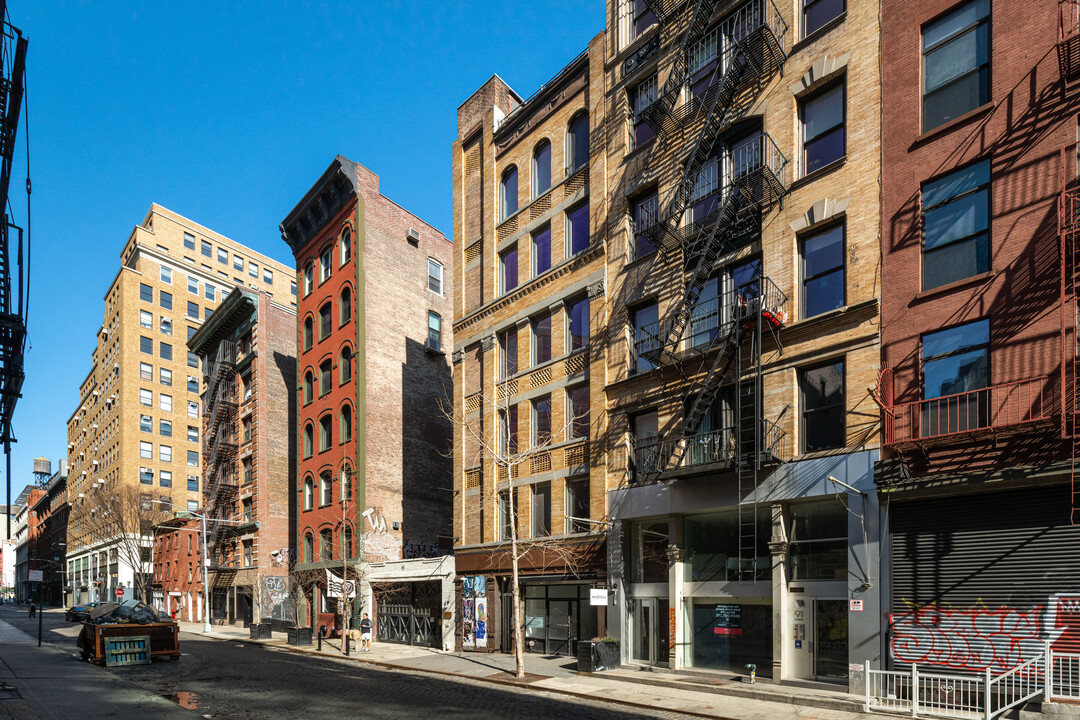 93 Crosby St in New York, NY - Building Photo