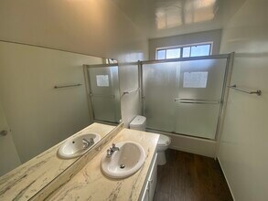 Harper Arms in West Hollywood, CA - Building Photo - Building Photo