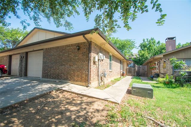 308 Gardenview St in Denton, TX - Building Photo