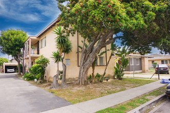 11852 Eucalyptus Ave in Hawthorne, CA - Building Photo - Primary Photo