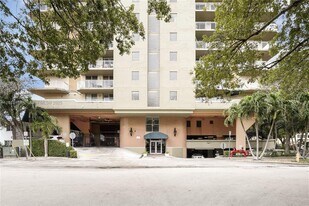 1650 Coral Wy in Coral Gables, FL - Building Photo