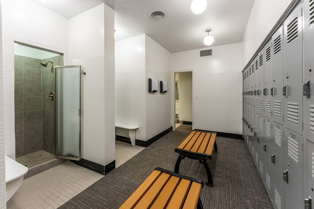 Apartments Merriam, KS Apartments