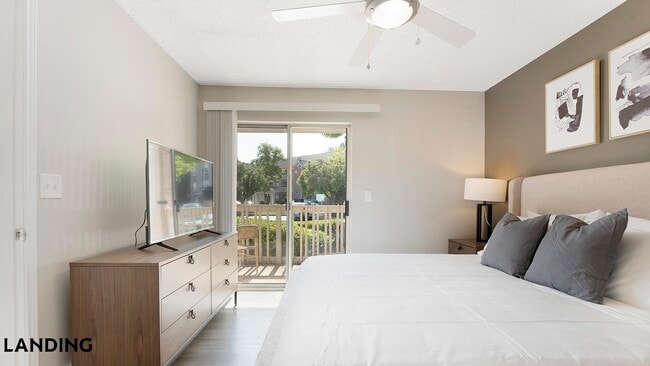 720 W 26th St, Unit 1052 in Houston, TX - Building Photo - Building Photo