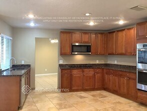 2716 Briarpatch Dr in Valrico, FL - Building Photo - Building Photo