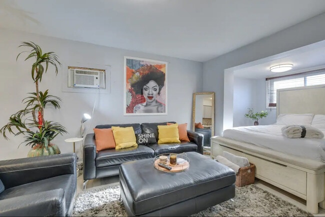 8138 S Kedzie Ave, Unit 100