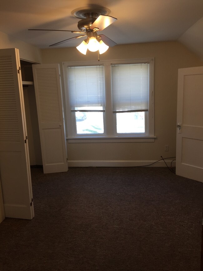 2702 Cascade St, Unit 2nd floor rear