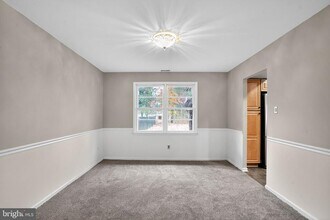 11 Grant Dr in Southampton, PA - Building Photo - Building Photo