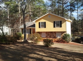 4656 Bristol Dr SE in Conyers, GA - Building Photo