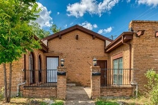 5302 Wonder Dr in Fort Worth, TX - Building Photo